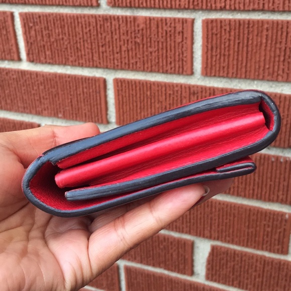 Authentic Louis Vuitton Wallet - Picture 5 of 16